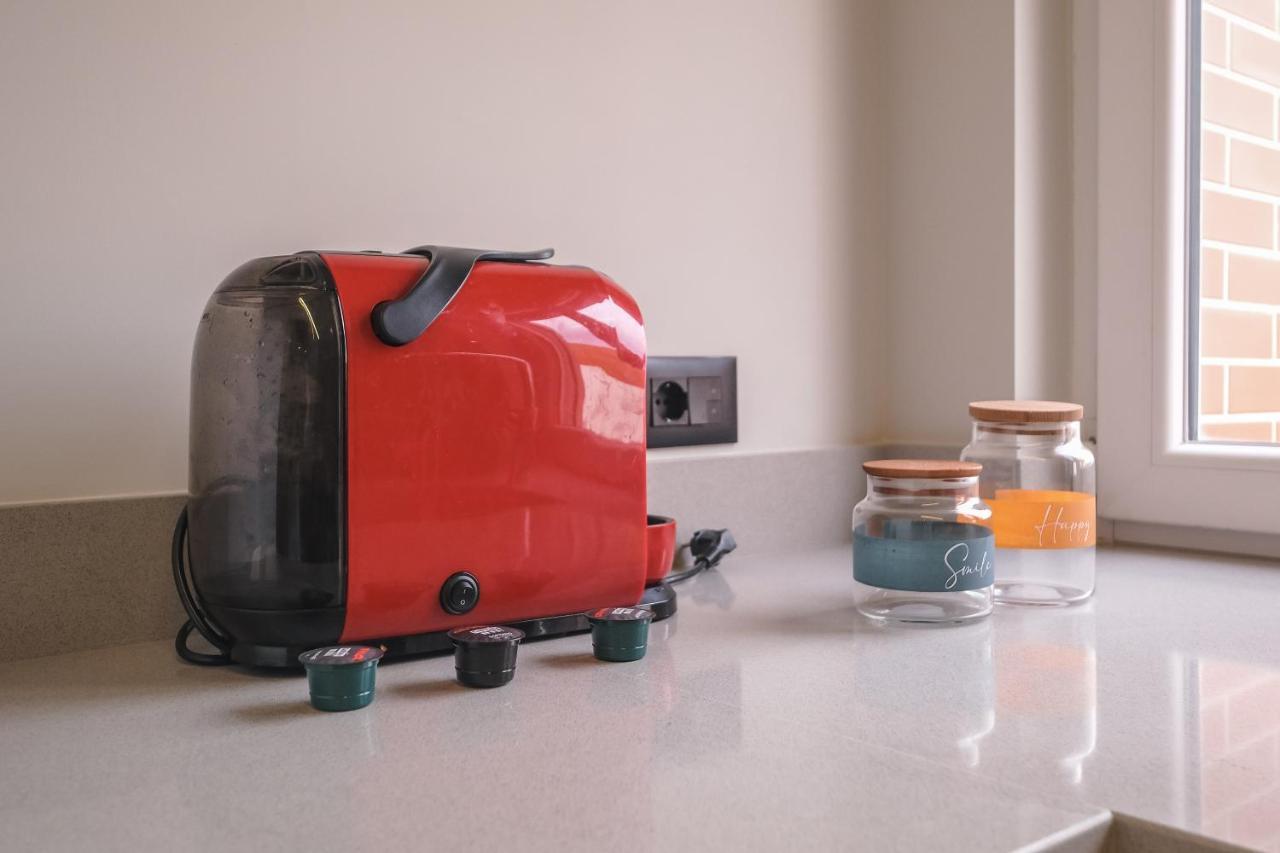 Two Steps Apartments ティラナ エクステリア 写真